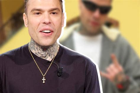 Fedez, lusso sfrenato negli USA: l’orologio ha un costo esorbitante